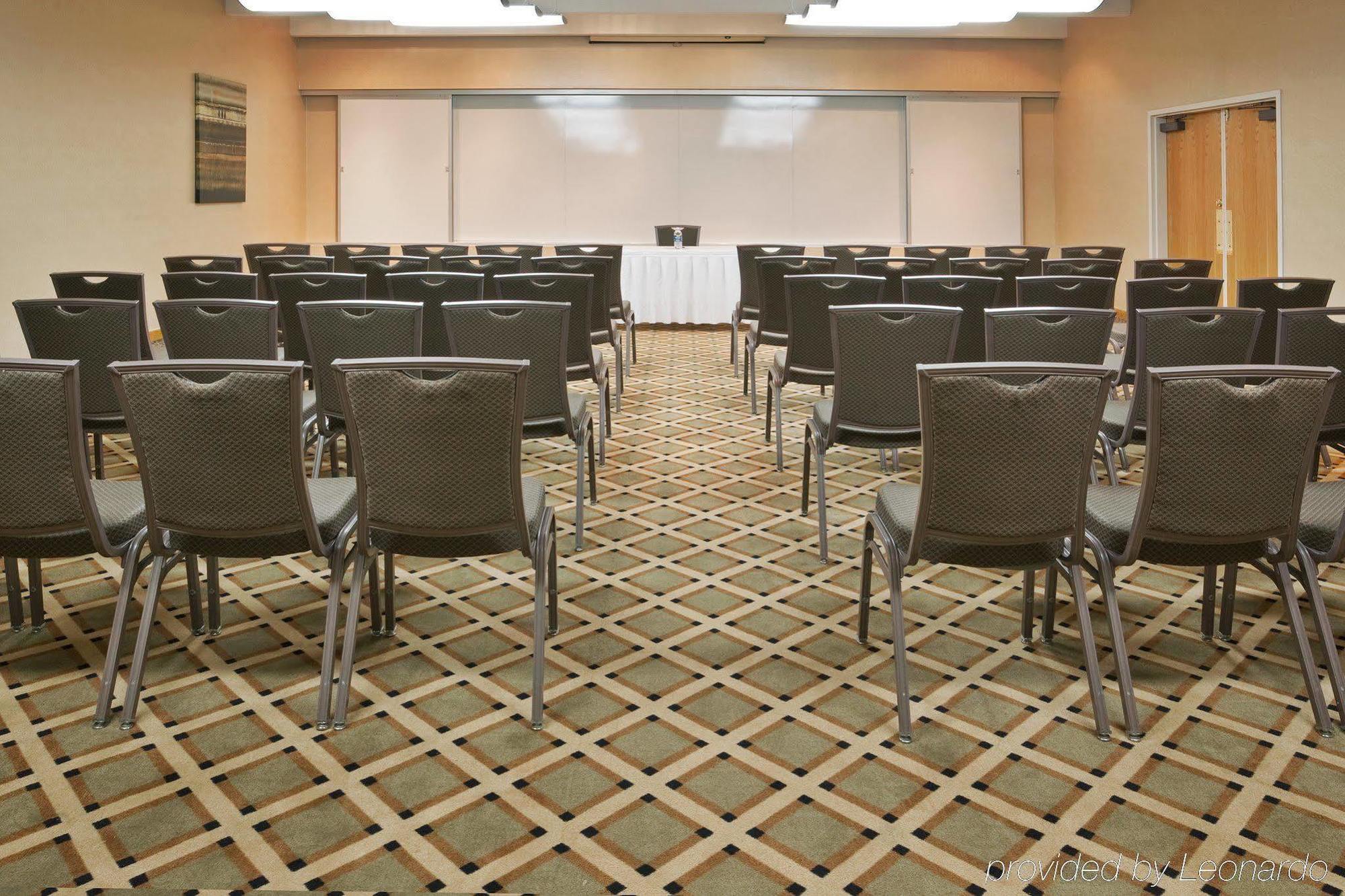Holiday Inn Express Detroit-Warren/General Motors Technology Center By Ihg Εξωτερικό φωτογραφία